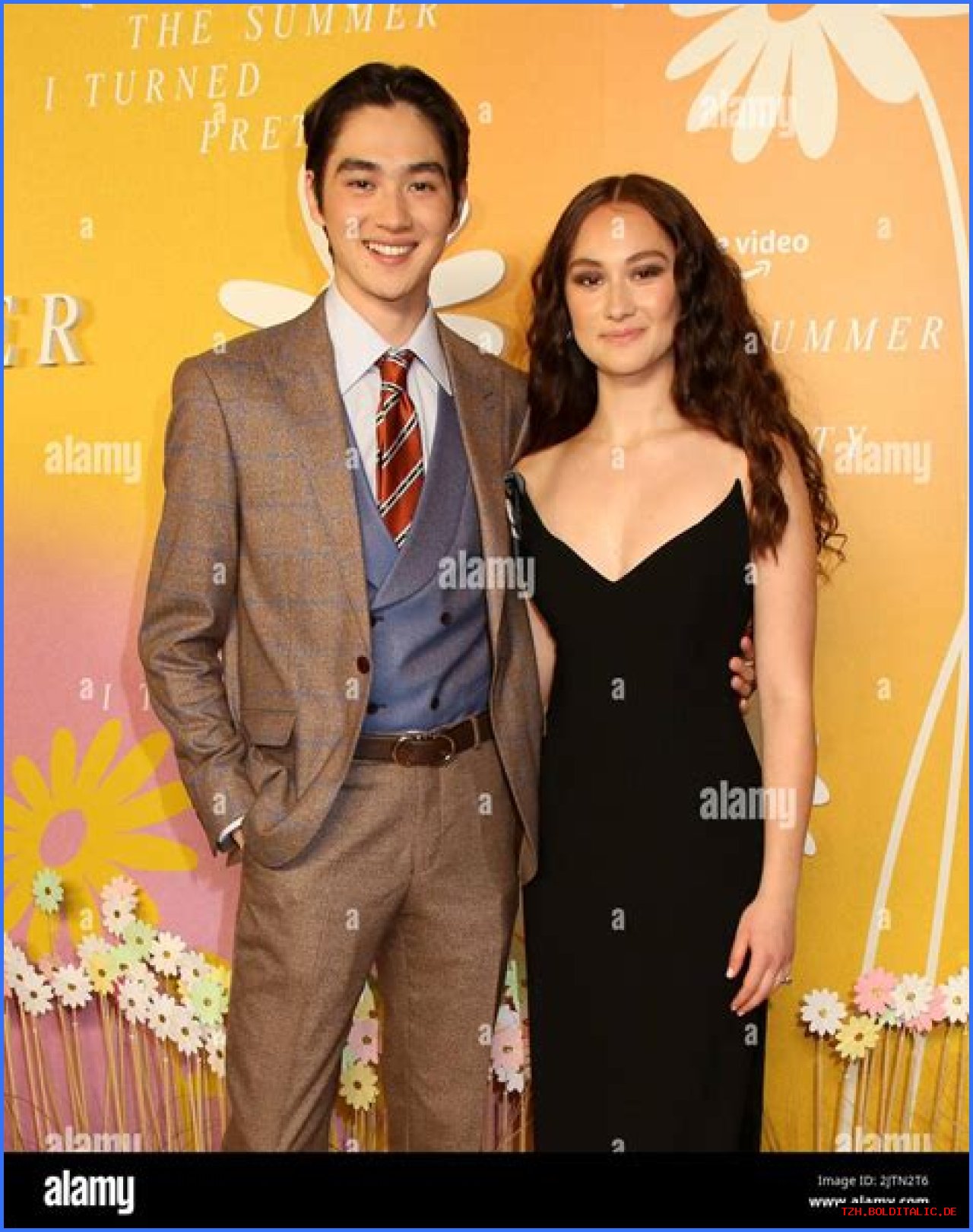 How Tall Is Sean Kaufmann? Uncover The Actor's Height